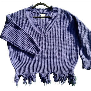 Main Strip Blue Chunky Distressed V Neck Sweater Size Medium